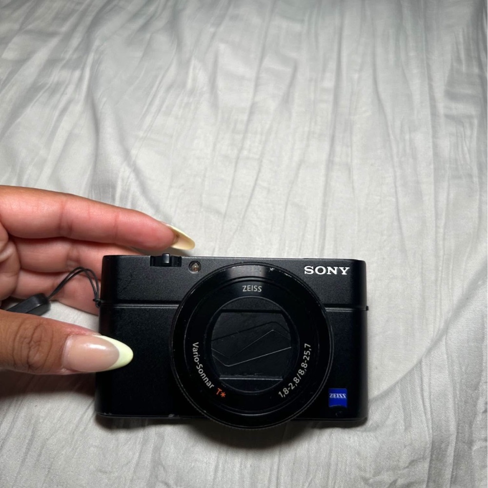 Sony Compact Black Digital Camera